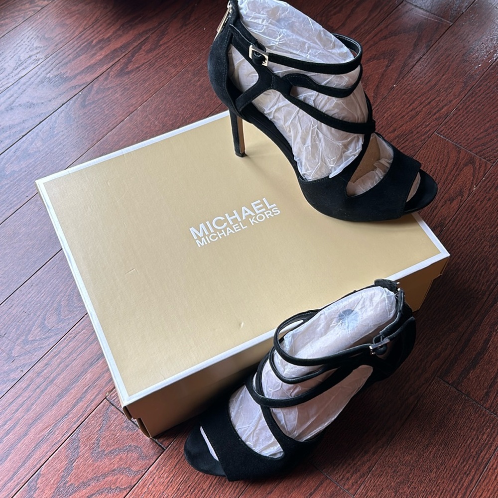 Michael Kors Suede D’Orsay Pumps (40F7CTHA1S) Size 8.5